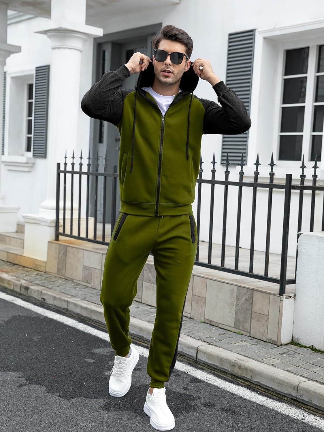 Men's Tracksuit 2 Pieces Set Zip Up Hoodie Outfit with Pockets