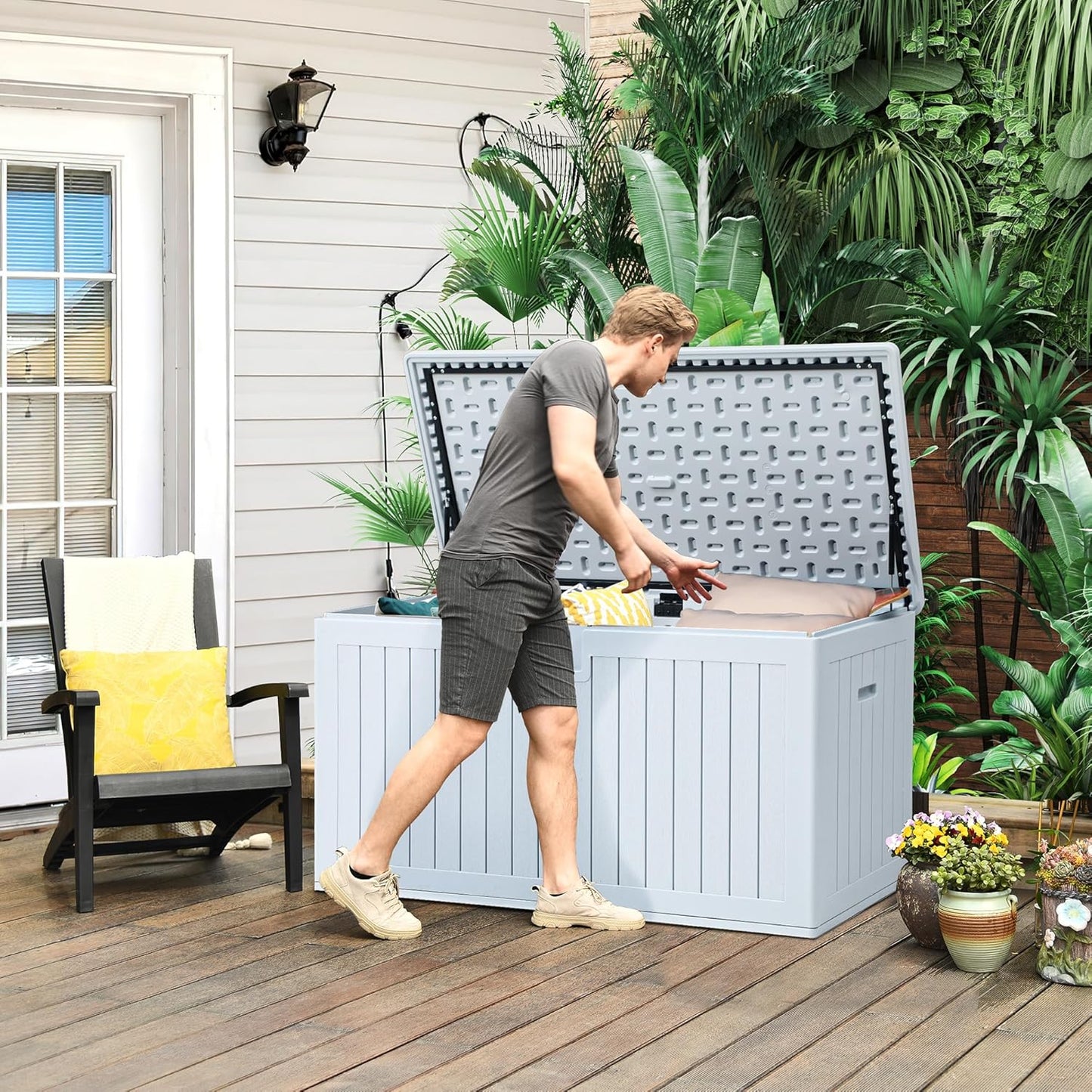 260 Gallon XXL Deck Box Outdoor Resin Lockable Water Resistant Storage Brown